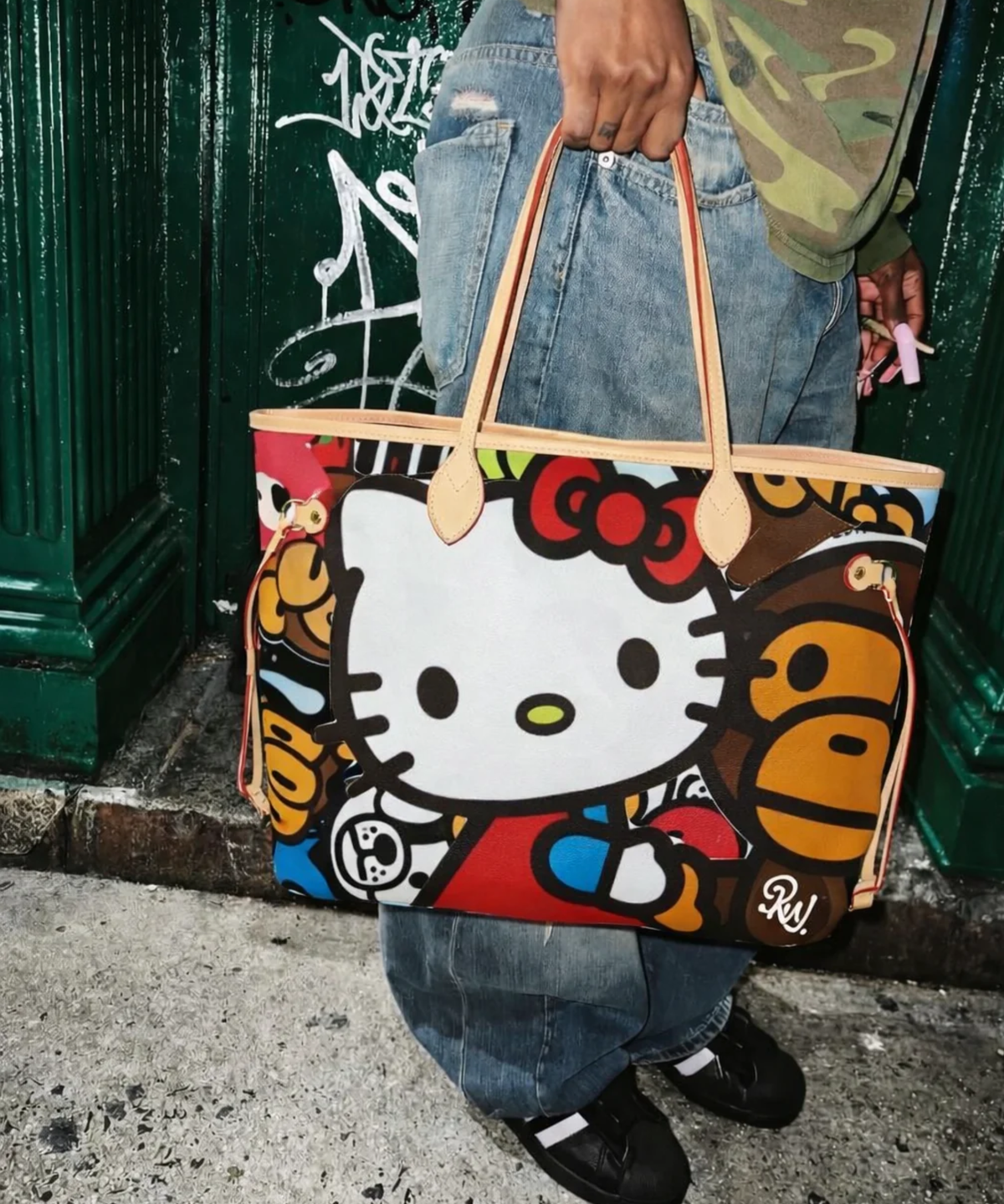 HK Graphic Tote Bag